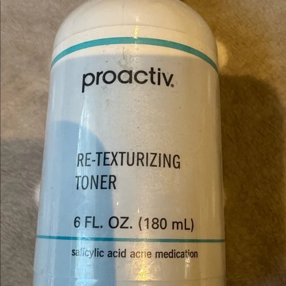 Proactiv Re-Texturizing Toner - Picture 7 of 8